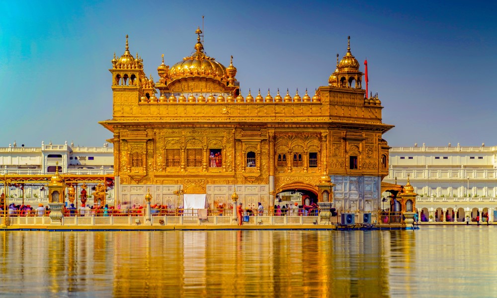 Complete Himachal with Amritsar Tour Package